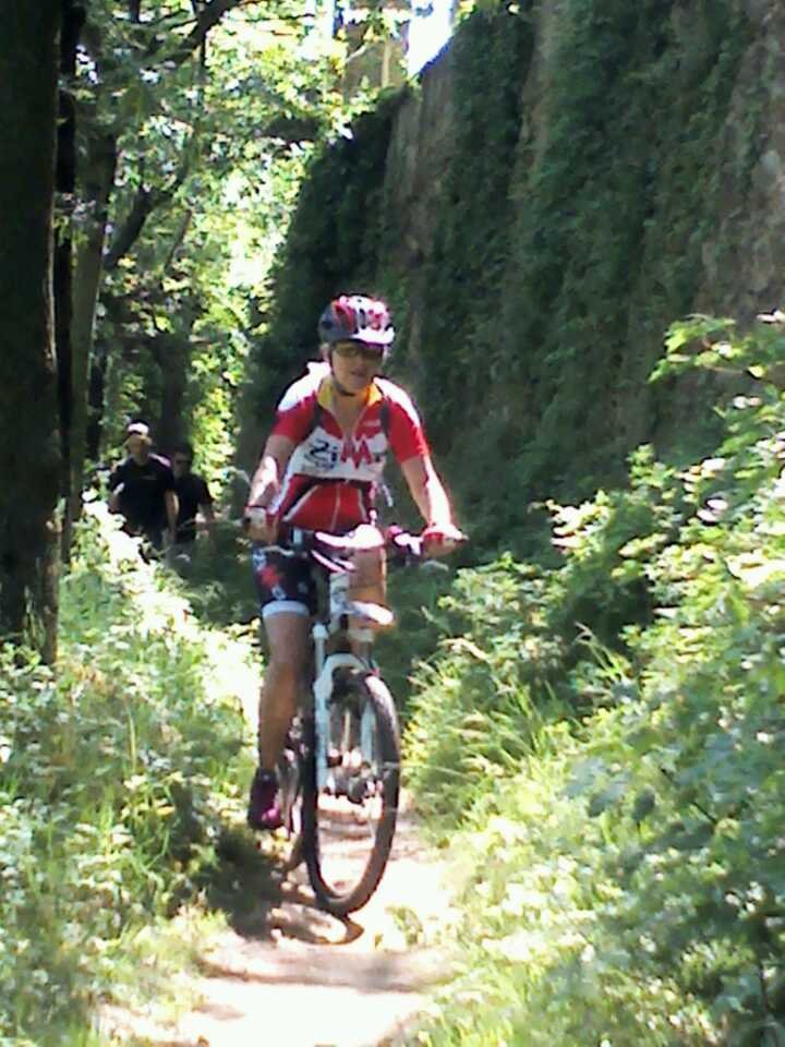 Lia Mountain Biker